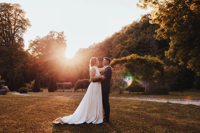 Photographe de mariage au Domaine des bains de Guillon à Guillon-les-Bains, Besançon, TAILS PHOTOGRAPHIE