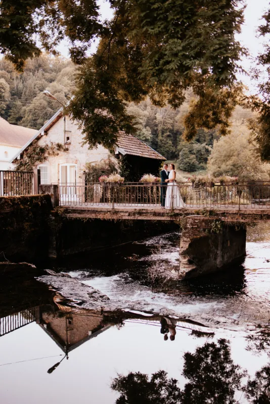Photographe de mariage au Domaine des bains de Guillon à Guillon-les-Bains, Besançon, TAILS PHOTOGRAPHIE