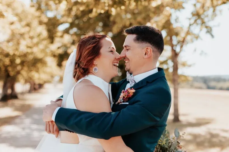 Photographe de mariage au Domaine des bains de Guillon à Guillon-les-Bains, Besançon, TAILS PHOTOGRAPHIE