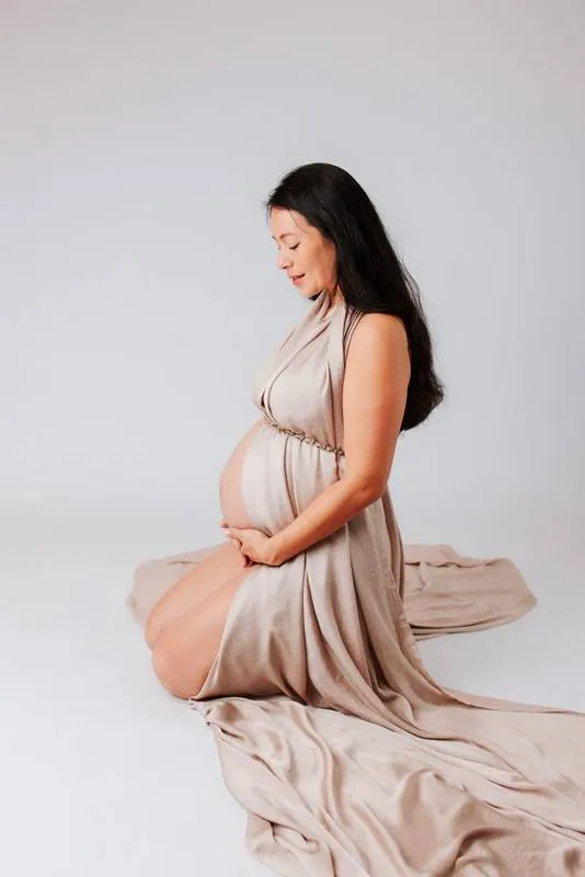 Séance photo femme enceinte en studio à Besançon, Besançon, TAILS PHOTOGRAPHIE