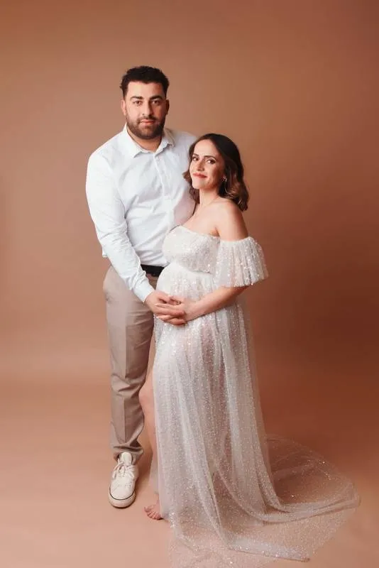 Shooting Grossesse En Studio En Couple À Besançon, Besançon, TAILS PHOTOGRAPHIE