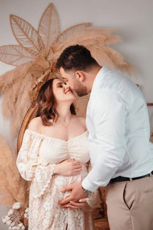 Shooting Grossesse En Studio En Couple À Besançon, Besançon, TAILS PHOTOGRAPHIE