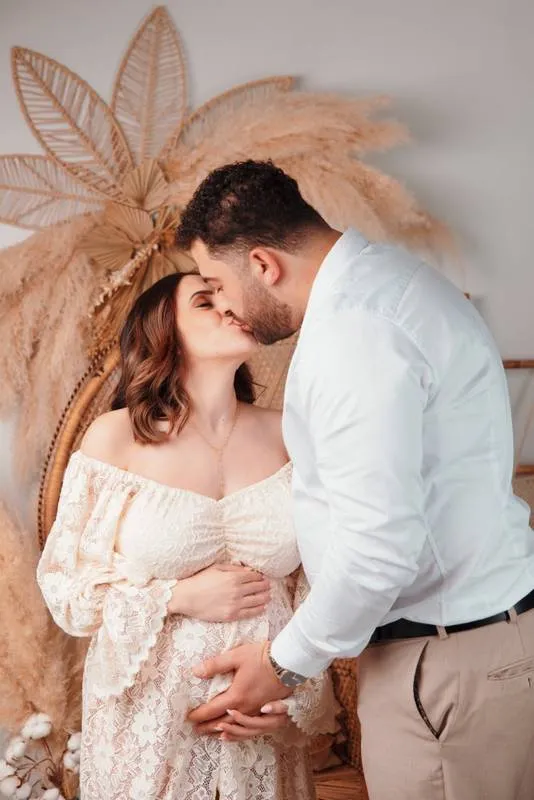 Shooting Grossesse En Studio En Couple À Besançon, Besançon, TAILS PHOTOGRAPHIE