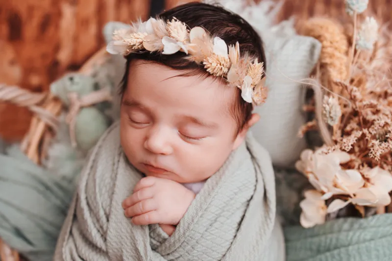 Séance photo naissance fille à Besançon