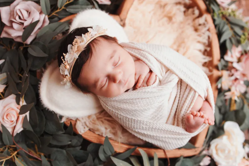 Séance photo naissance fille à Besançon