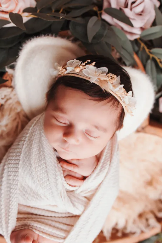 Séance photo naissance fille à Besançon