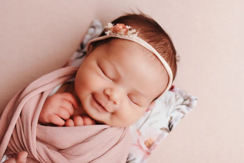 Séance photo nouveau né en studio à Besançon