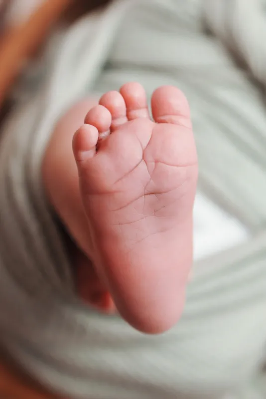 Photographe pour séance photo bébé mignon à Besançon