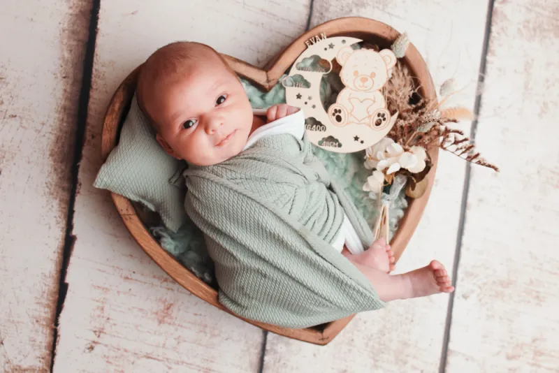 Photographe pour séance photo bébé mignon à Besançon