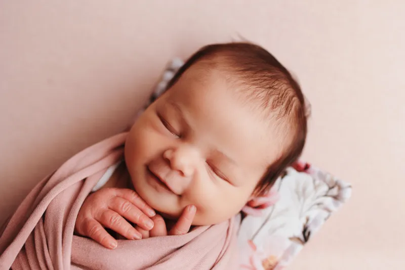 Séance photo nouveau né en studio à Besançon