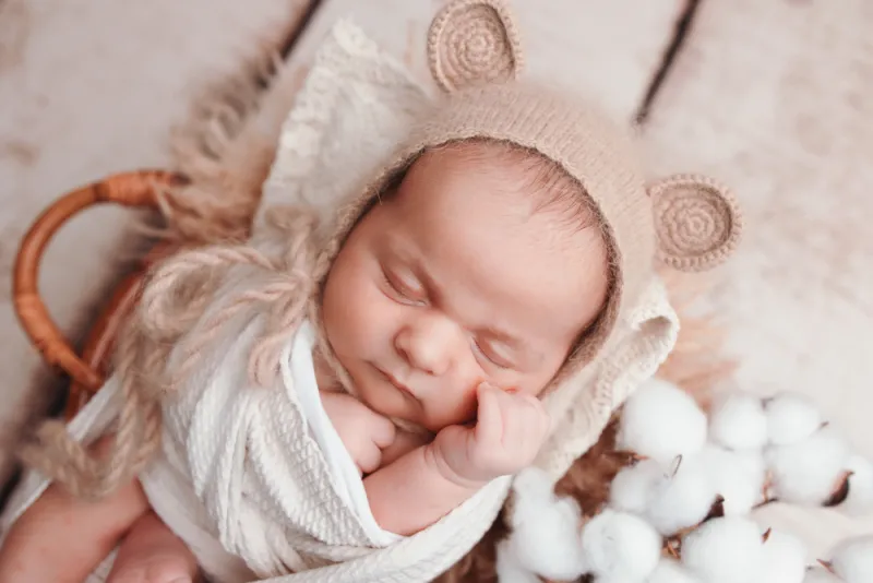 Photographe pour séance photo bébé mignon à Besançon