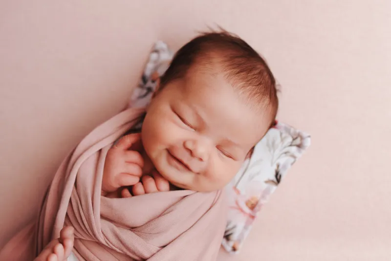 Séance photo nouveau né en studio à Besançon