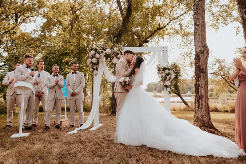Mariage au château d'Arcelot en Bourgogne