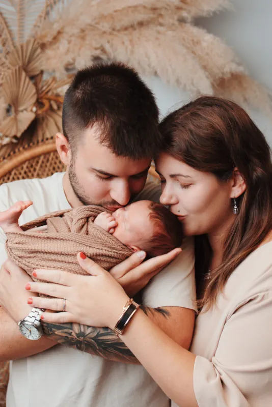 Photographe shooting naissance en famille à Besançon