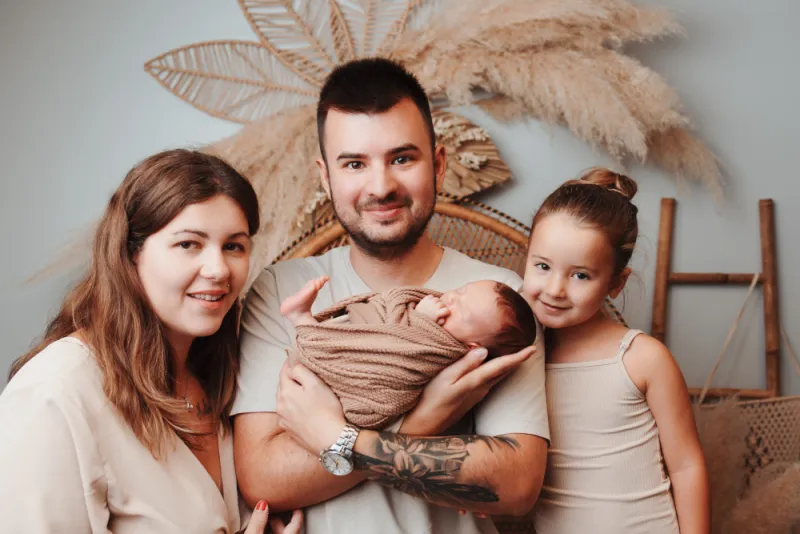Photographe shooting naissance en famille à Besançon