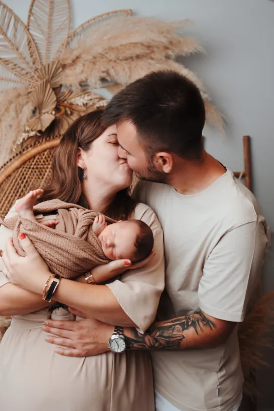 Photographe shooting naissance en famille à Besançon