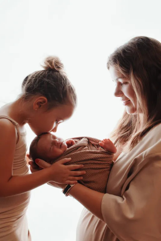 Photographe shooting naissance en famille à Besançon