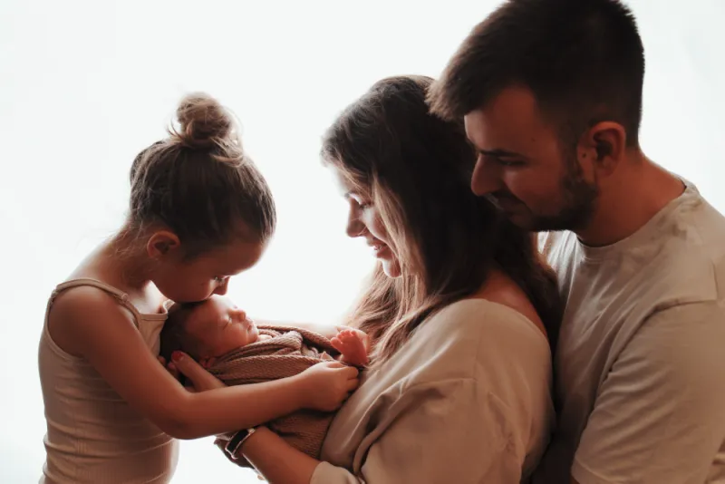 Photographe shooting naissance en famille à Besançon