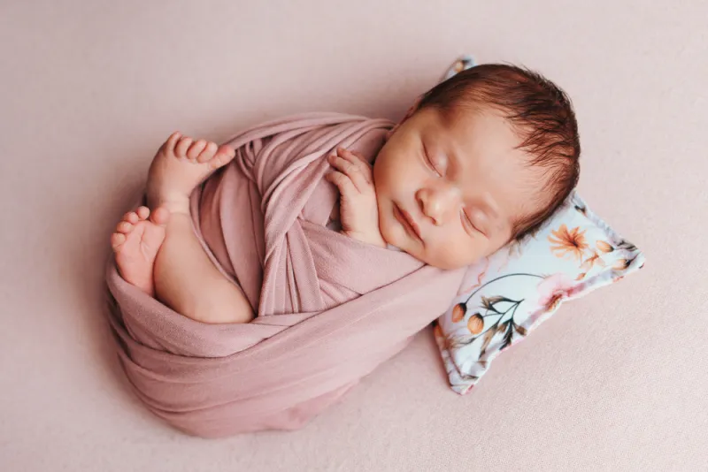 Shooting photo naissance en studio à Besançon