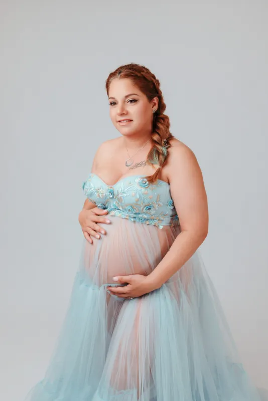 Shooting photo grossesse en studio à Besançon