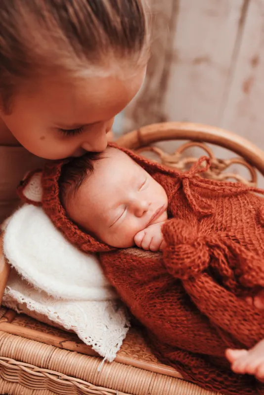 Photographe shooting naissance en famille à Besançon