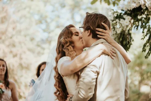 Photographe professionnelle pour mariage avec cérémonie laïque à Besançon, Besançon, TAILS PHOTOGRAPHIE