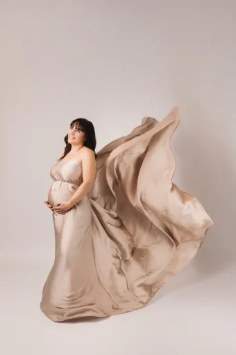 Photographe pour shooting grossesse glamour en studio à Besançon, Besançon, TAILS PHOTOGRAPHIE