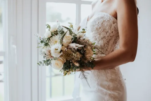 Photographe professionnelle de mariage réservations 2025 en Bourgogne Franche_Comté, Besançon, TAILS PHOTOGRAPHIE