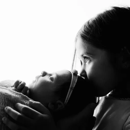 Photographe professionnelle séance photo naissance en famille à Besançon, Besançon, TAILS PHOTOGRAPHIE