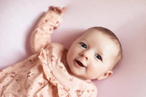 Photographe professionnelle shooting bébé à Besançon, Besançon, TAILS PHOTOGRAPHIE