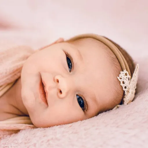 Photographe professionnelle shooting naissance à Besançon, Besançon, TAILS PHOTOGRAPHIE