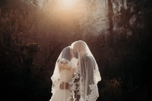 Photographe professionnelle shooting photo mariage day after à Besançon, Besançon, TAILS PHOTOGRAPHIE