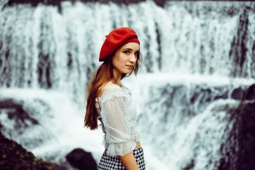 Photographe professionnelle shooting portrait en pleine nature à Besançon, Besançon, TAILS PHOTOGRAPHIE