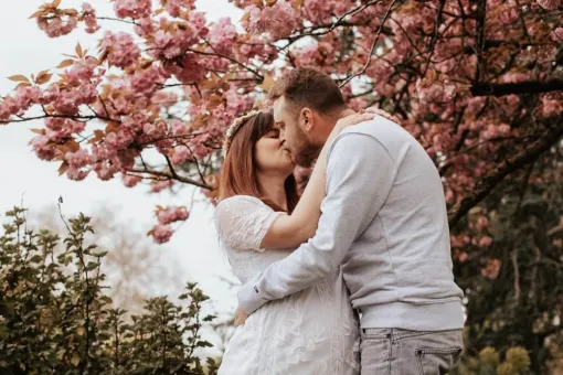 Photographe Besançon séance photo grossesse grossesse bohème en couple à Besançon, Besançon, TAILS PHOTOGRAPHIE