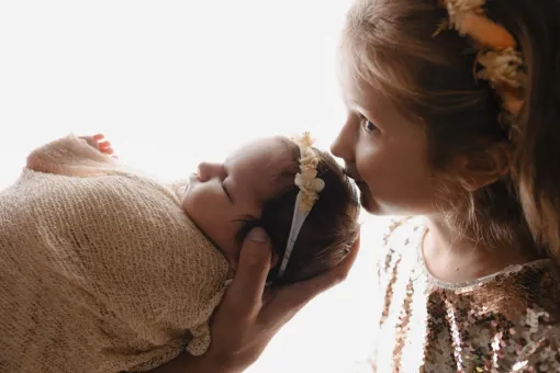 Photographe professionnelle shooting photo nouveau né en studio à Besançon, Besançon, TAILS PHOTOGRAPHIE