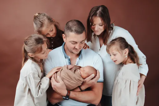 Photographe à Besançon shooting naissance en famille
