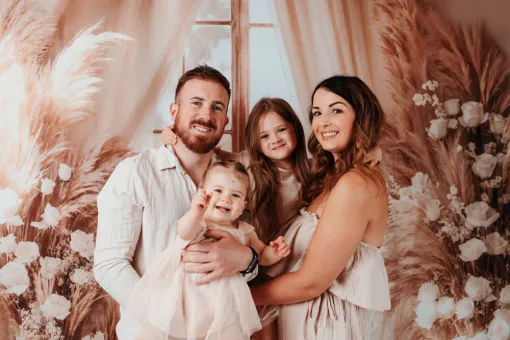 Photographe à Besançon shooting famille en studio