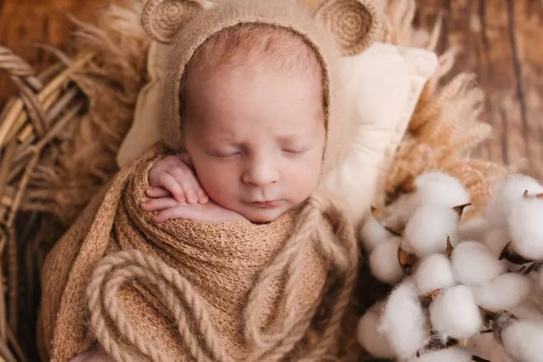 Photographe pour séance photo naissance en studio à Besançon, Besançon, TAILS PHOTOGRAPHIE