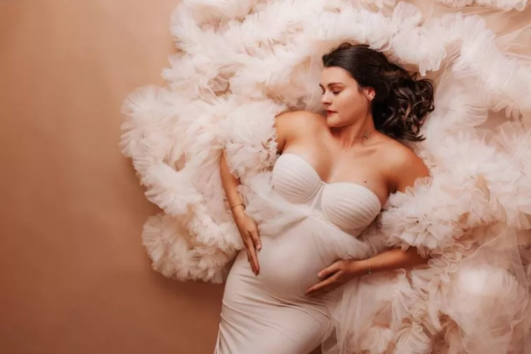 Photographe pour shooting photo grossesse en studio à Besançon, Besançon, TAILS PHOTOGRAPHIE