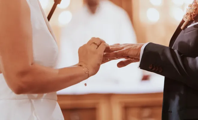 Photographe de mariage à Besançon et en Franche-Comté, style lumineux et chaleureux, Besançon, TAILS PHOTOGRAPHIE