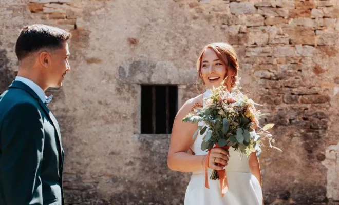 First look mariage : un moment intime | Photographe de mariage à Besançon, Besançon, TAILS PHOTOGRAPHIE