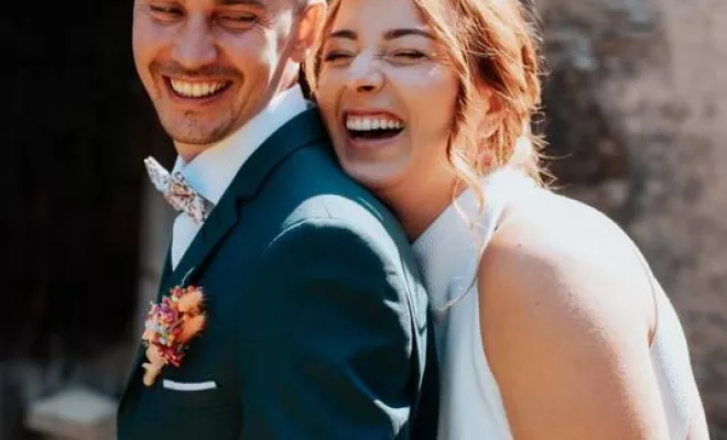 First look mariage : un moment intime | Photographe de mariage à Besançon, Besançon, TAILS PHOTOGRAPHIE