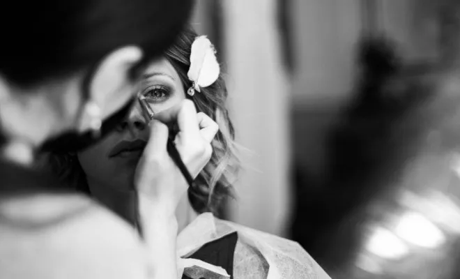 Les préparatifs du mariage, un moment riche en émotions, Besançon, TAILS PHOTOGRAPHIE