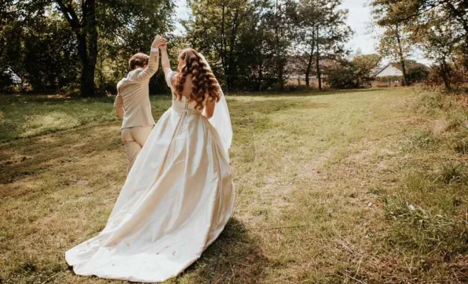 Photographe professionnelle pour mariage avec cérémonie laïque à Besançon, Besançon, TAILS PHOTOGRAPHIE