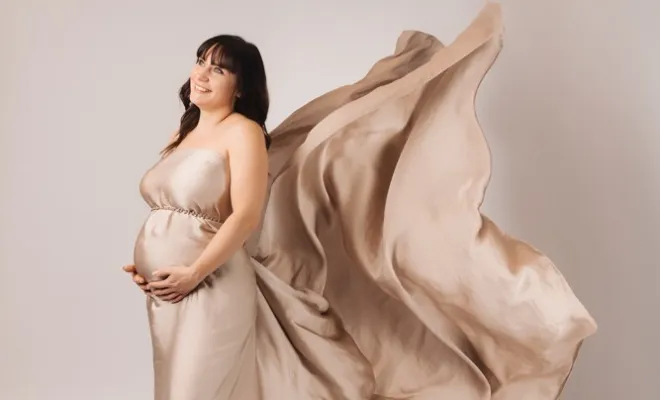 Photographe pour shooting grossesse glamour en studio à Besançon, Besançon, TAILS PHOTOGRAPHIE