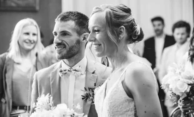 Photographe Professionnelle Spécialisée dans le Mariage – Reportage en Mairie – Franche-Comté, Besançon, TAILS PHOTOGRAPHIE