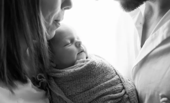 Photographe professionnelle Pack maternité votre shooting grossesse et votre shooting naissance à Besançon, Besançon, TAILS PHOTOGRAPHIE