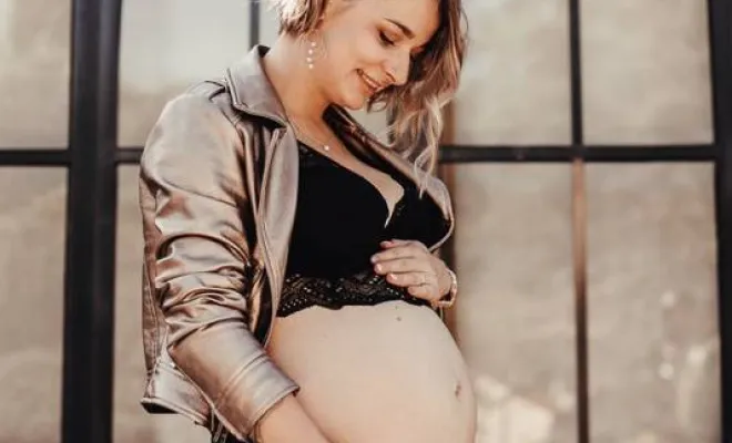 Photographe Besançon séance photo grossesse style rock, Besançon, TAILS PHOTOGRAPHIE