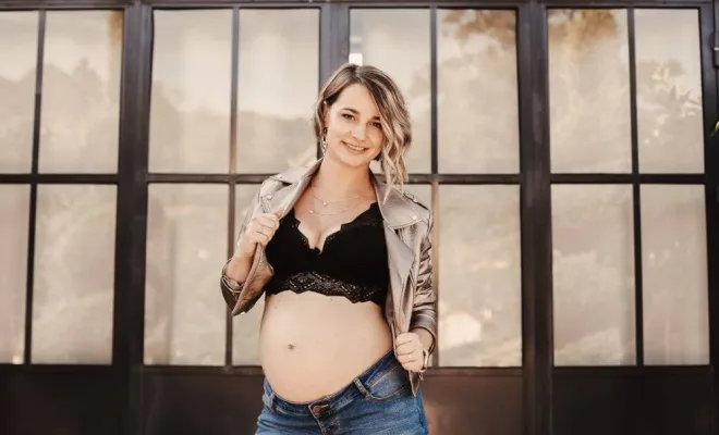 Photographe Besançon séance photo grossesse style rock, Besançon, TAILS PHOTOGRAPHIE