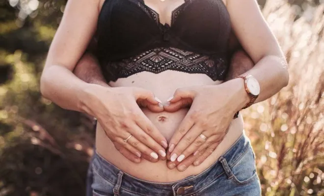 Photographe Besançon séance photo grossesse style rock, Besançon, TAILS PHOTOGRAPHIE